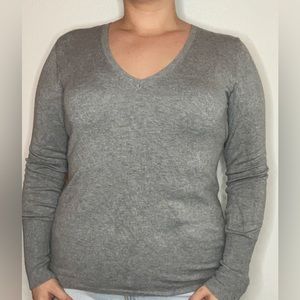 ZARA | v-neck sweater | gray